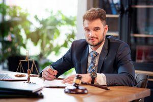 Qui contacter notaire ou un avocat pour un mandat d’inaptitude?