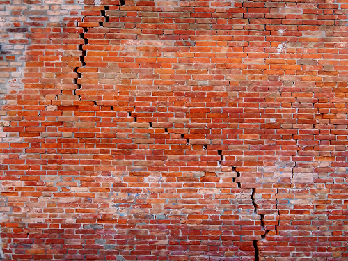 inspection batiment fissures revetement exterieur