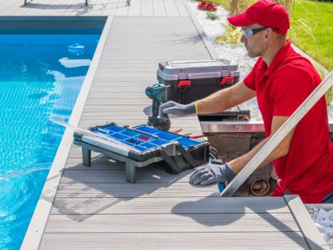 professionnel entretien reparation piscine