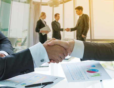 Notaire à Montréal ou Québec pour la vente d'une compagnie